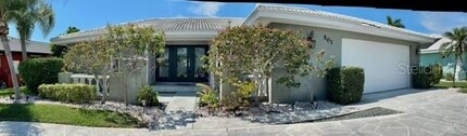 Building Photo - 501 Bal Harbor Blvd