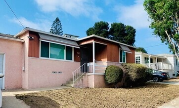Building Photo - 5462 Grape St