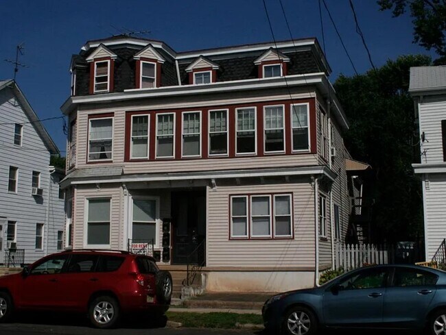 Exterior - 40 Union St