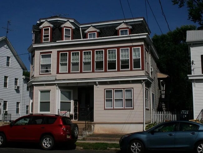 Exterior - 40 Union St