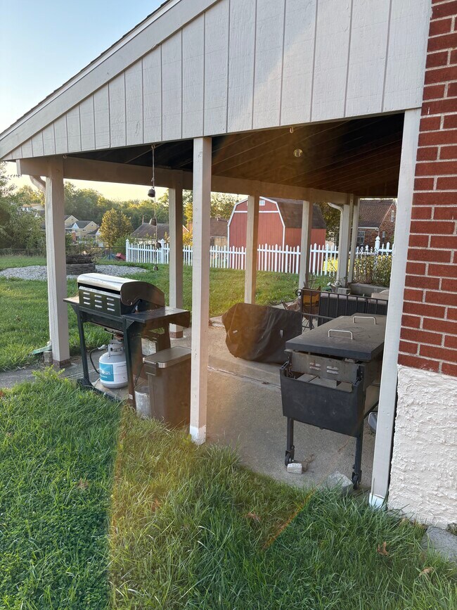 Foto del edificio - 3428 Harwinton Ln