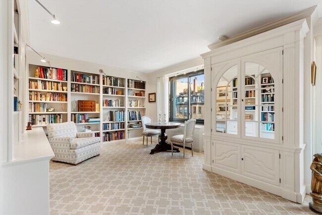 Foto del edificio - 180 Beacon St