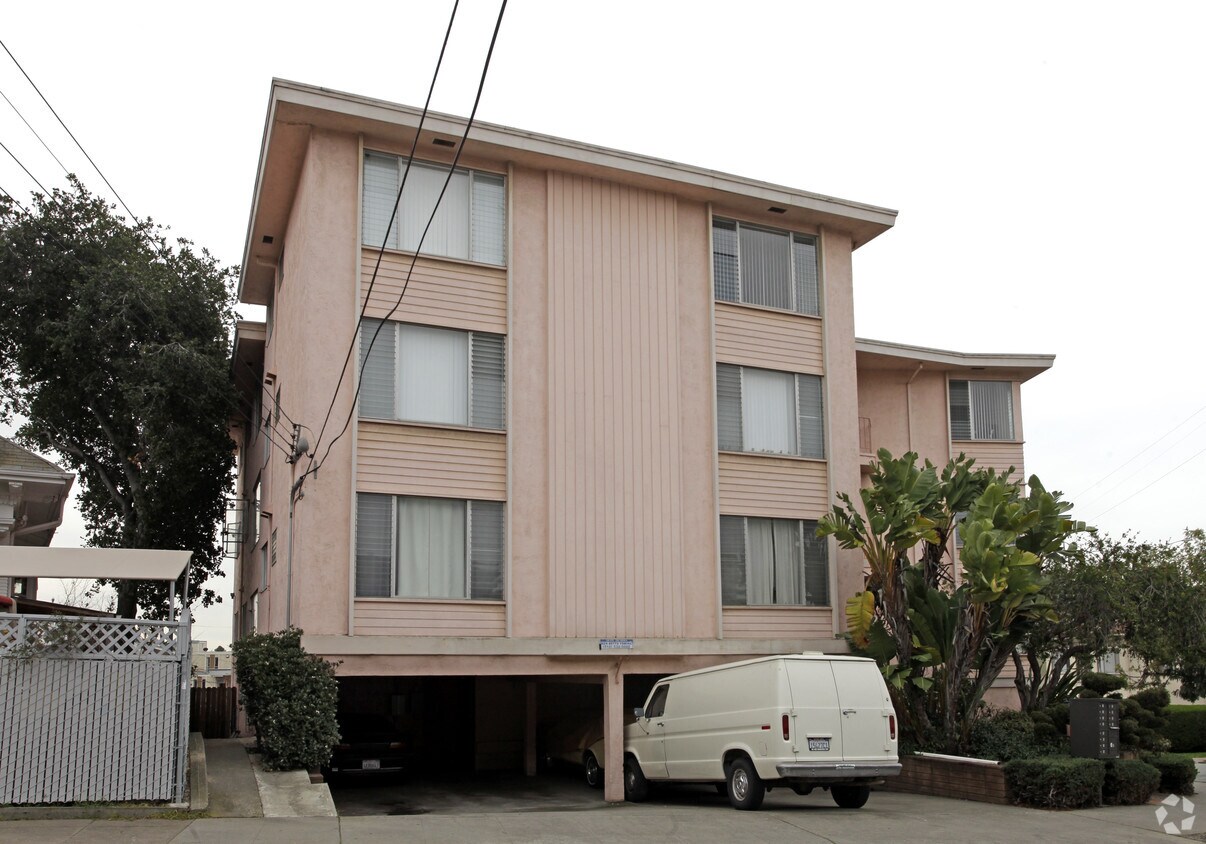 Building Photo - 238 Acton Pl
