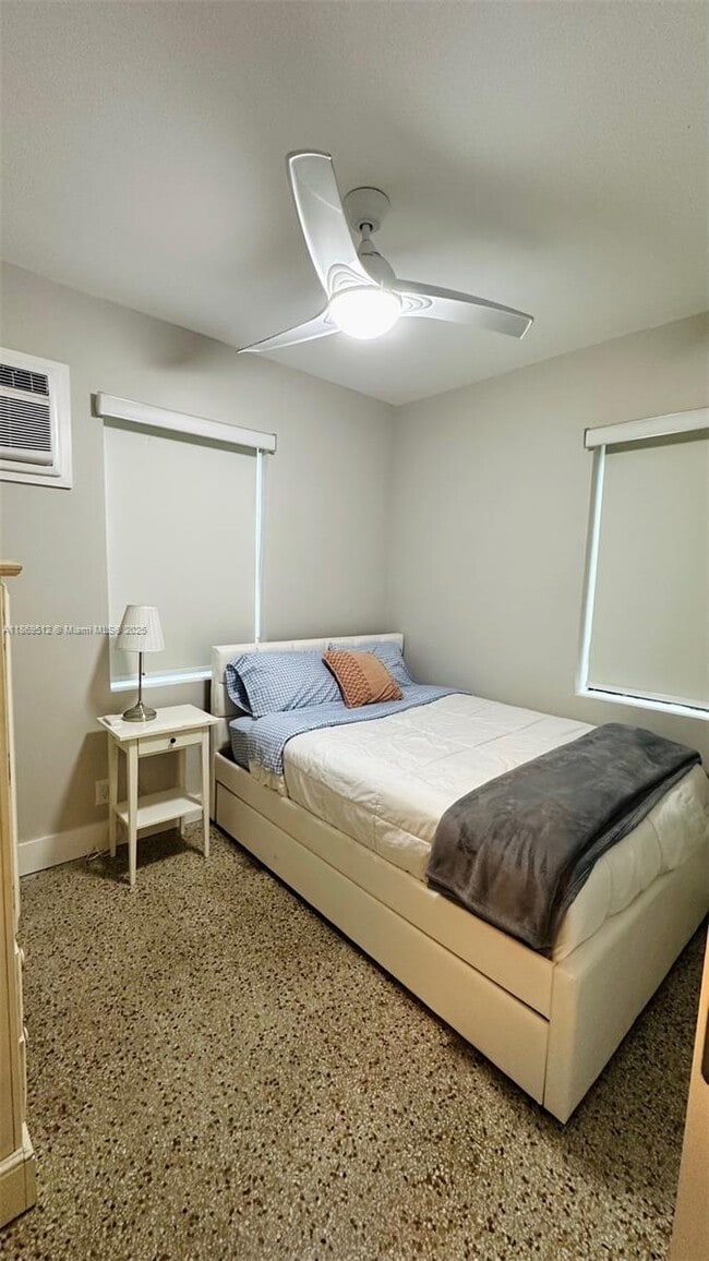 Foto del edificio - 850 NE 124th St