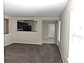 Building Photo - 9510 Narnia Springs Ct