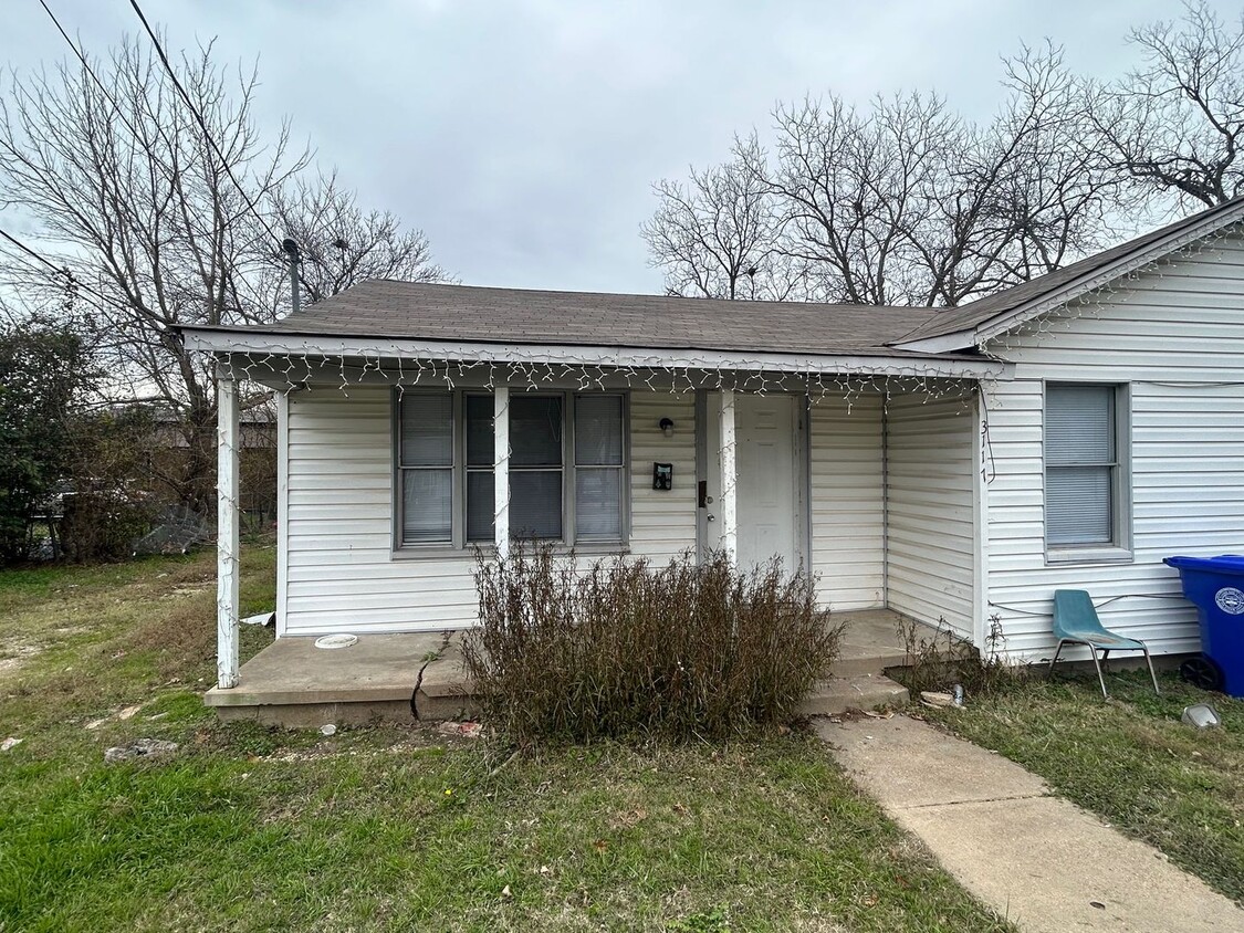 Primary Photo - Central Waco Home Available