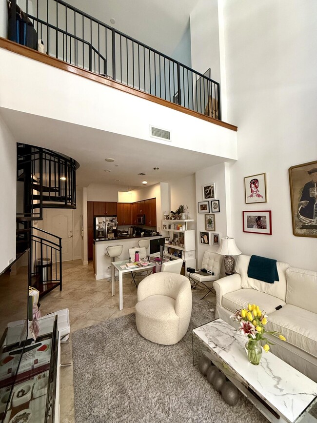 Foto del edificio - 801 S Olive Ave