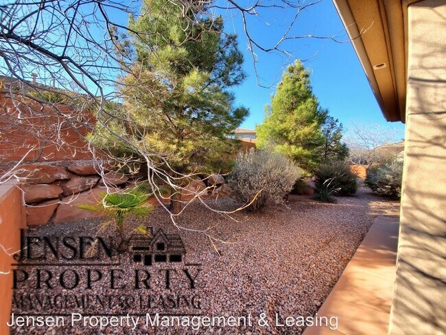 Foto del edificio - 3 br, 2 bath House - 1637 North Sage Drive