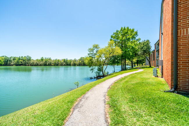 Foto del edificio - Waterside Apartments