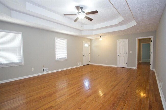 Building Photo - 374 McGiboney Rd