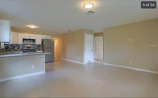 Foto del edificio - Home For Rent in St Petersburg!