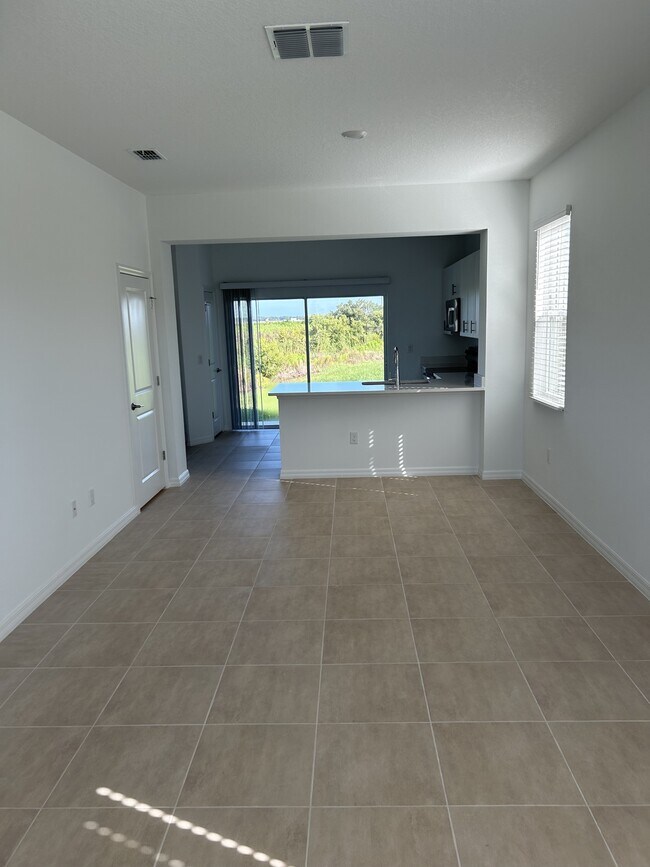 Foto del edificio - 6266 Whetstone Ct