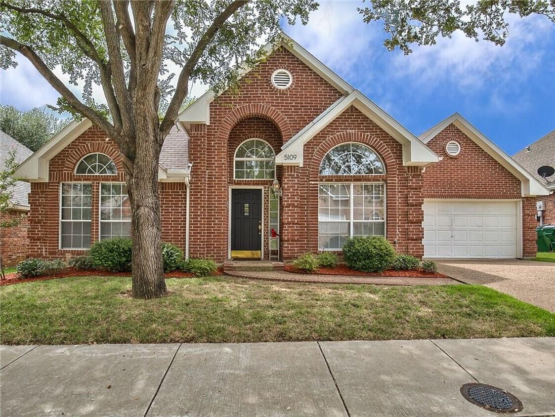 Foto del edificio - 5109 Quail Ridge