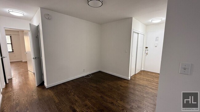 Foto del edificio - EAST 56 STREET