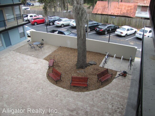 Building Photo - 1740 NW 3rd Pl