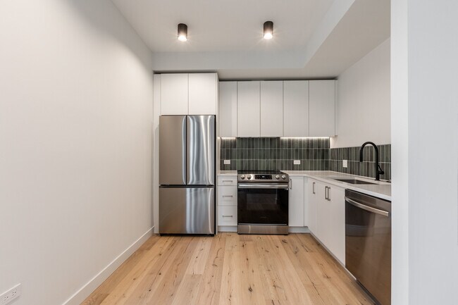 Foto del edificio - 1712 Oak Ave