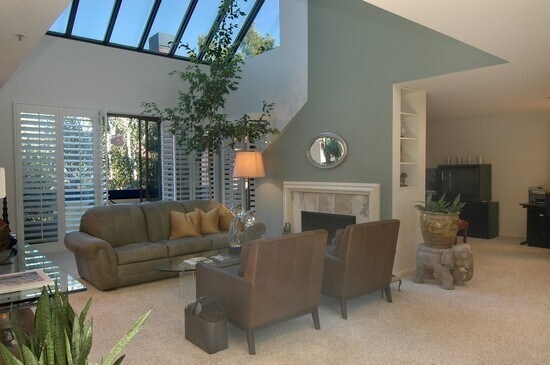 Living Room - 170 Pacific Ave