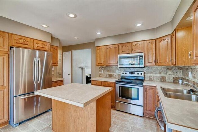Building Photo - 961 Columbine Drive, Windsor, CO, 80550