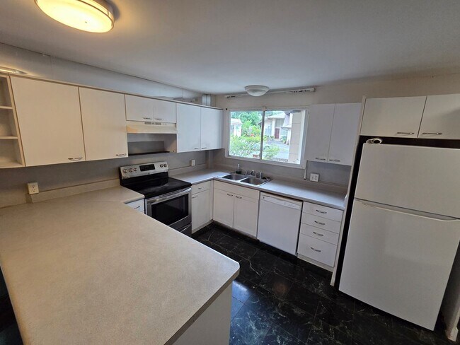 Foto del edificio - Charming 3 Bedroom 2 Bath Single Family Home in Manoa Valley