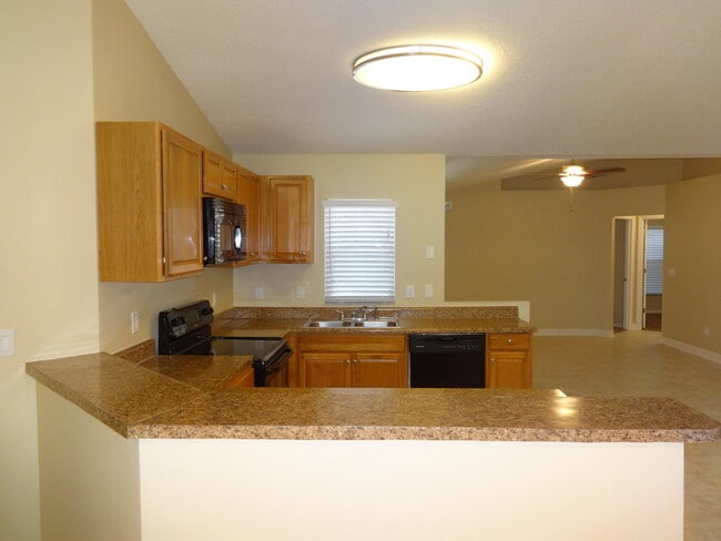 Building Photo - 1242 Dunbridge St