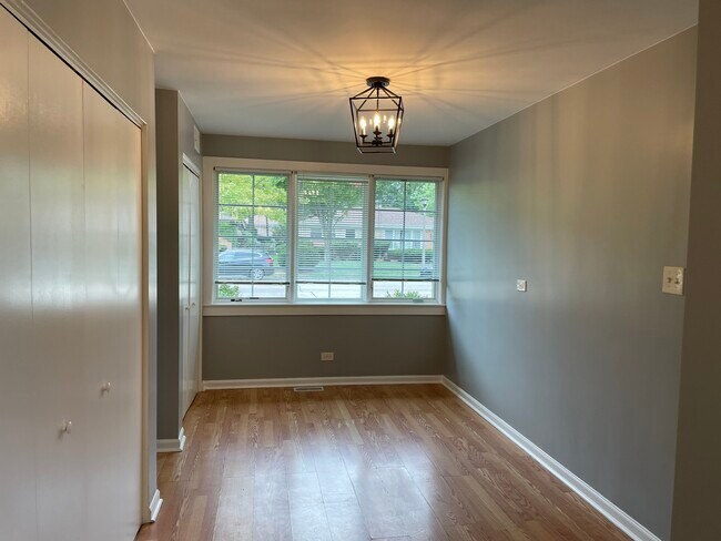 Foto del edificio - 8603 Central Park Ave