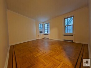 Building Photo - Studio Apartment on Jane Street | 1st Floo...