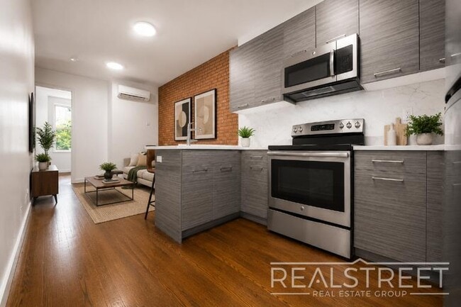 Building Photo - Modern 3 Bed 1.5 Bath in Stuyvesant Hieghts