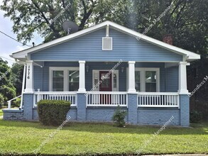 Building Photo - 1776 Lyle Ave