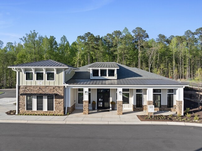 Building Photo - Hawthorne at Traditions