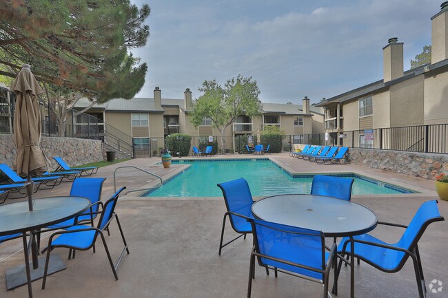 Double Tree Apartments El Paso