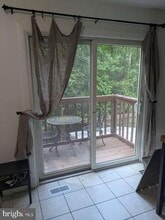 Building Photo - 5281 Daffodil Dr