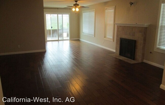 Foto del edificio - 2 br, 2 bath House - 250 RIDGE ROAD