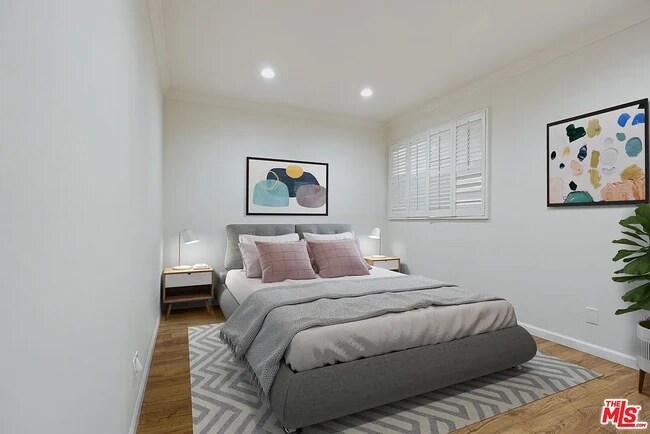 Foto del edificio - 930 N Wetherly Dr