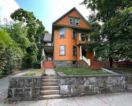 Building Photo - 588 Cambridge St