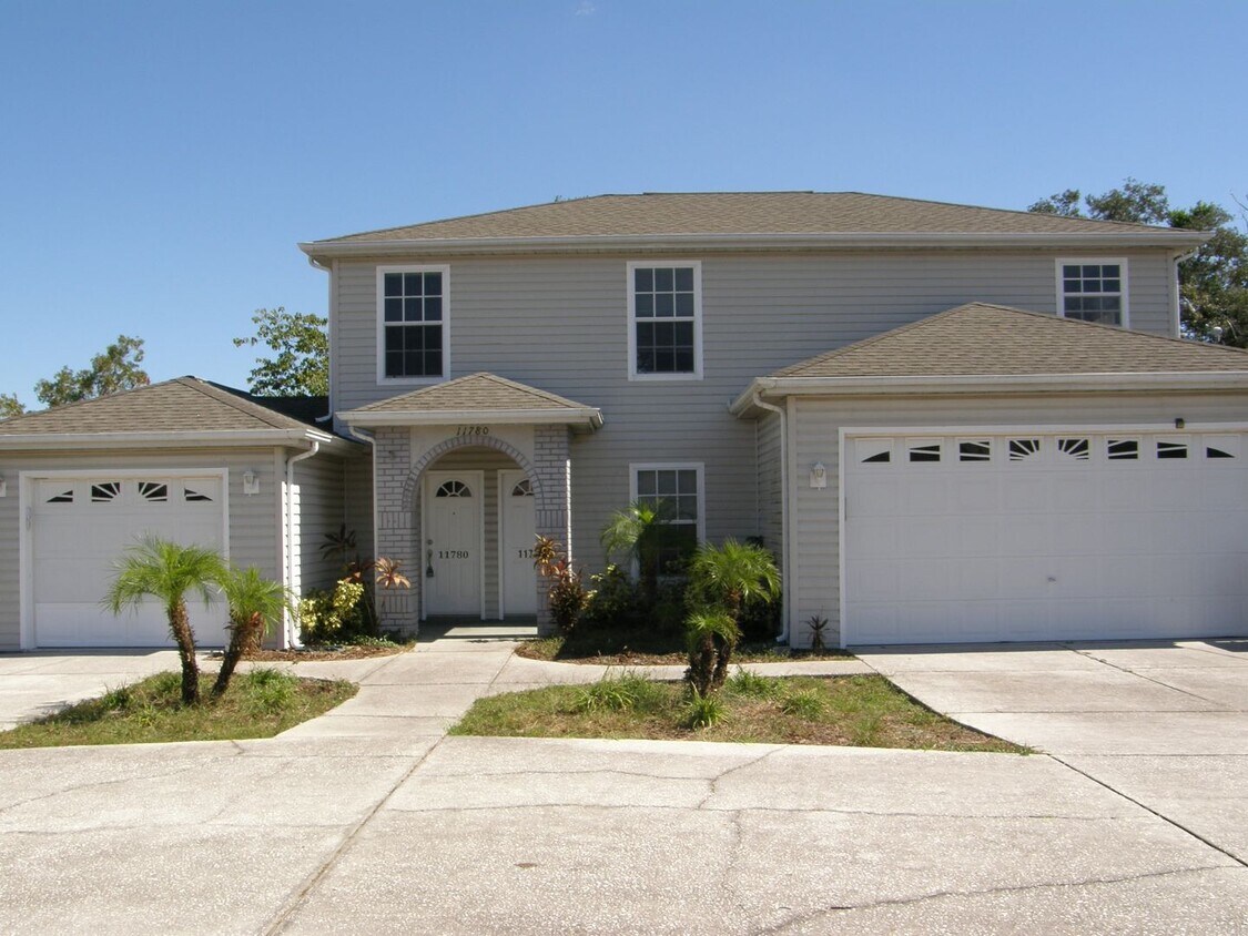 Foto principal - Multi Generation Rental Home centrally located in Spring Hill