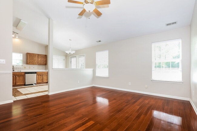Building Photo - 3810 Tyler Bluff Ln