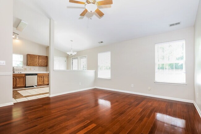 Foto del edificio - 3810 Tyler Bluff Ln