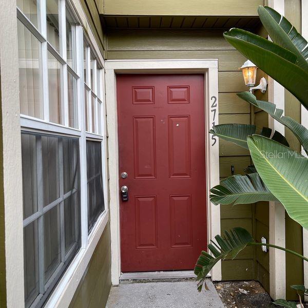 Building Photo - 2715 Fan Palm Dr