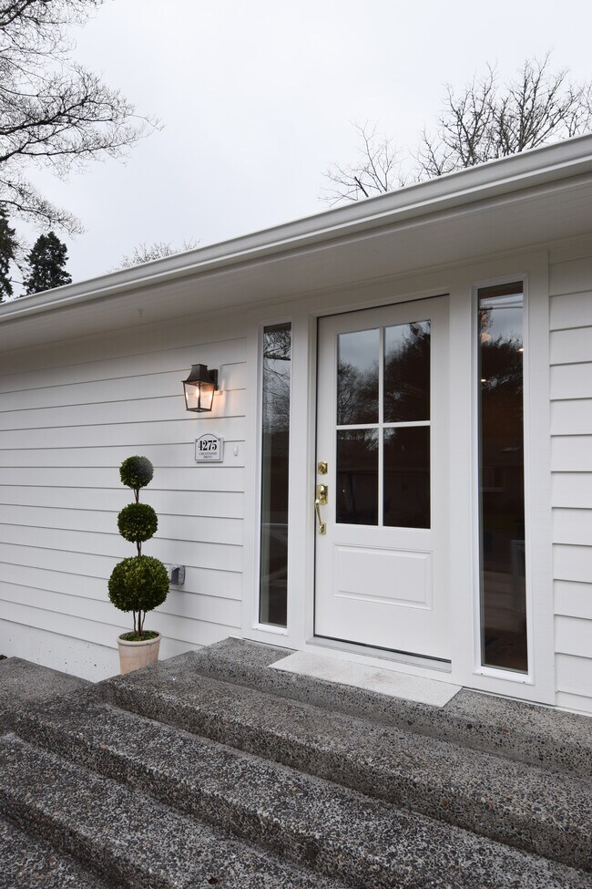 Foto del edificio - 4275 SW Crestwood Dr
