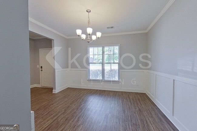 Building Photo - 140 Mandy Ln