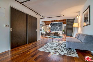 Building Photo - 1046 Princeton Dr