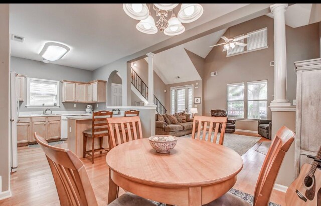Open plan dining - 1310 Harbor Park Dr