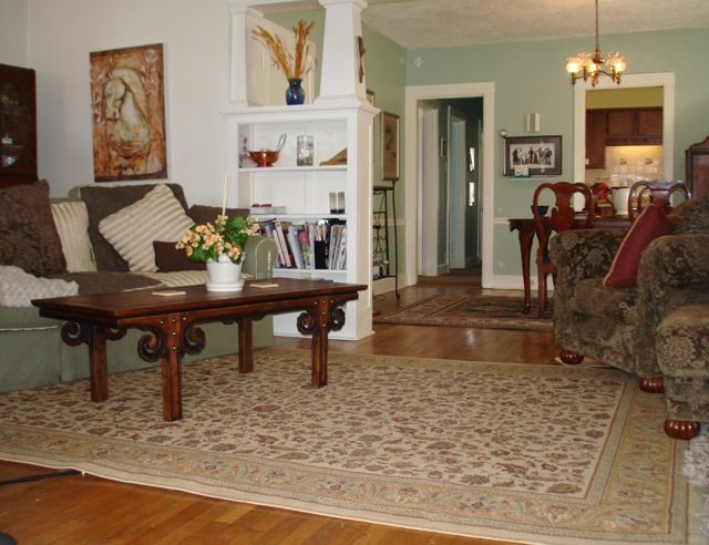 Living/dining room - 211 East End Ave