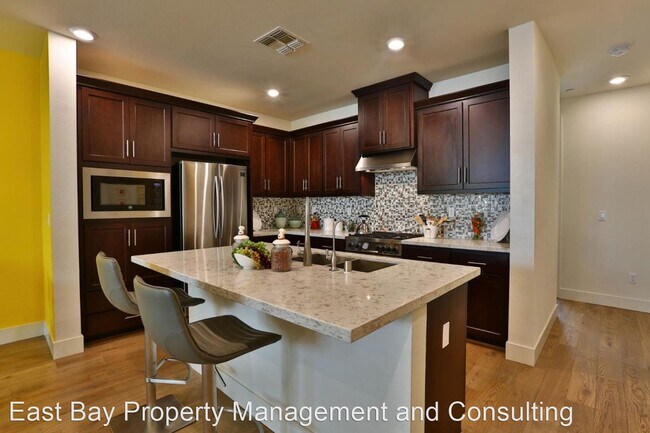 Building Photo - 3 br, 3 bath House - 686 Amalfi Loop