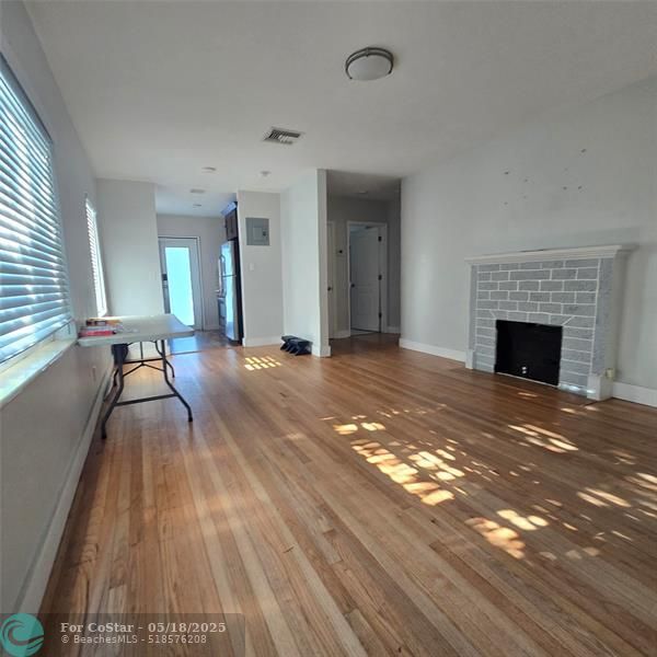 Foto del edificio - 1643 Funston St