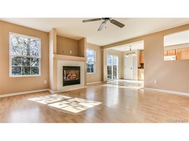 Building Photo - REMODELED with new flooring and new paint