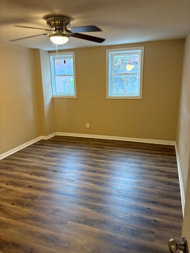 Foto del edificio - 1471 Main St