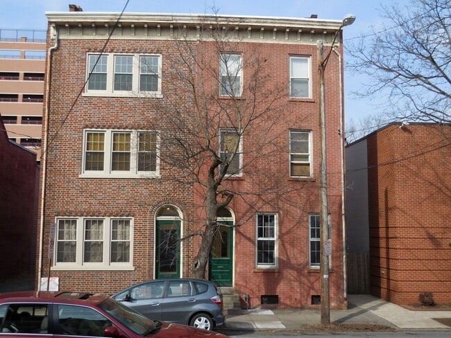 31 E. James St. - 31 E James St