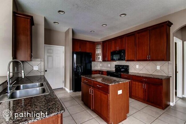 Foto del edificio - 9032 Lost Mill Drive