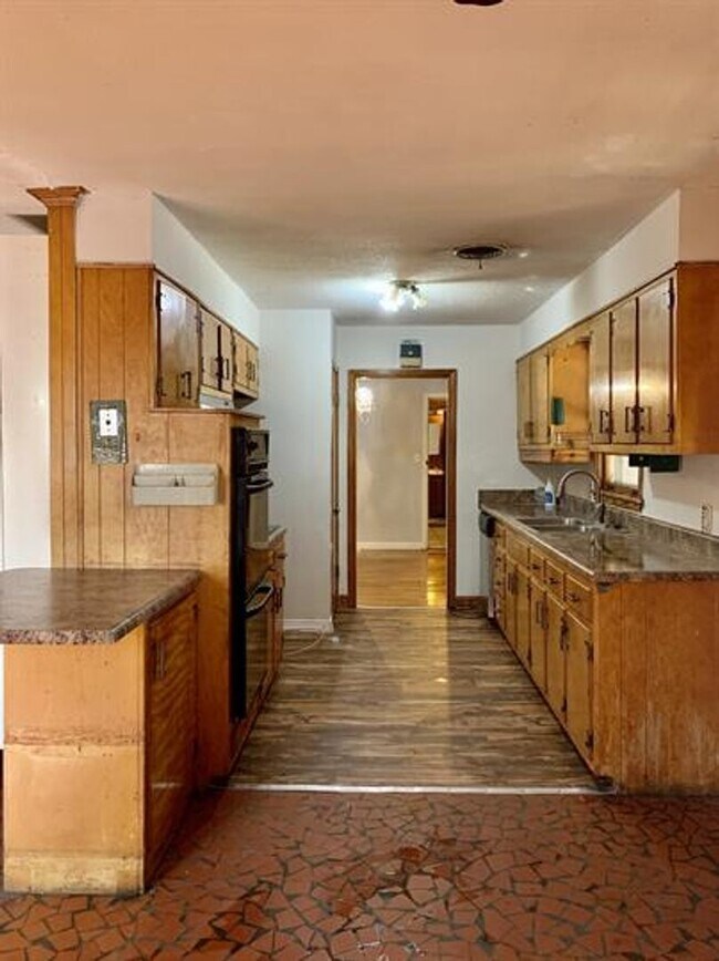 Foto del edificio - Spacious 4-Bedroom Home in Memphis-Perfect...